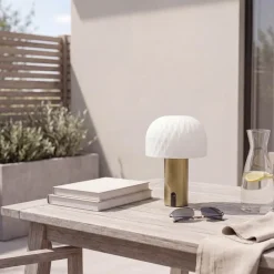 Discount Ikon Solar LED Bordlampe Bordlamper